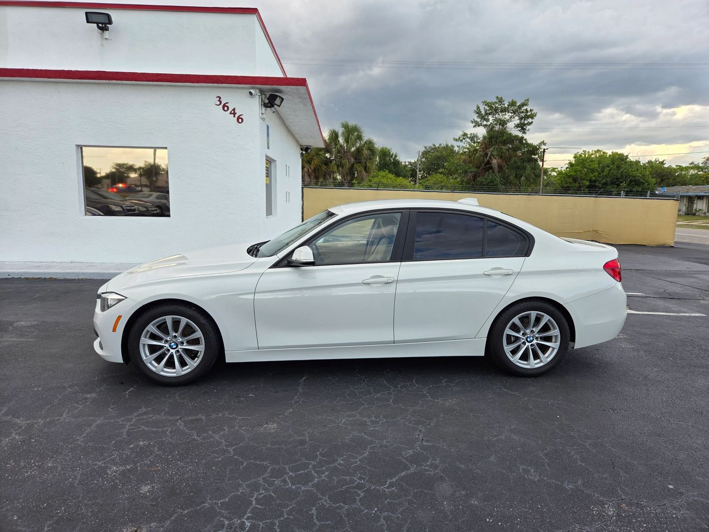 bmw 3 series 2016 WBA8E1G52GNU10563 image bmw 3 series 2016 WBA8E1G52GNU10563 image